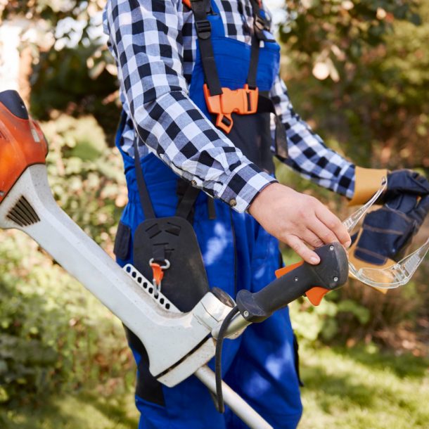 Un service aux particuliers de jardinage à Saint Priest pour votre espace vert.