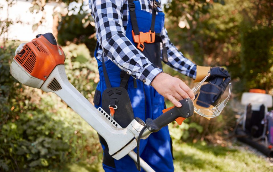 Un service aux particuliers de jardinage à Saint Priest pour votre espace vert.